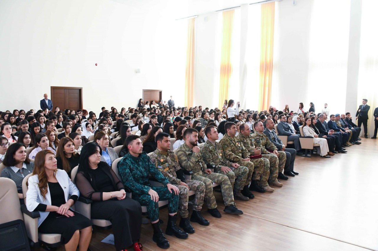 Gəncə Dövlət Aqrar Kollecində Zəfər Günü qeyd olunub - FOTOLAR